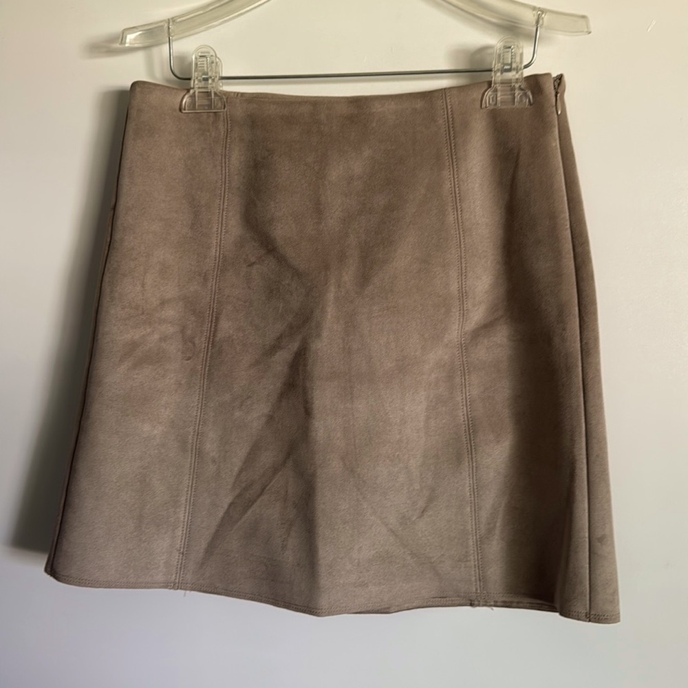Aritzia faux suede tan mini skirt - Size 10